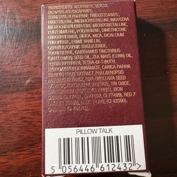 Charlotte Tilbury Matte Revolution Lipstick in Pillow Talk SAMPLE SIZE - Picture 2 of 4